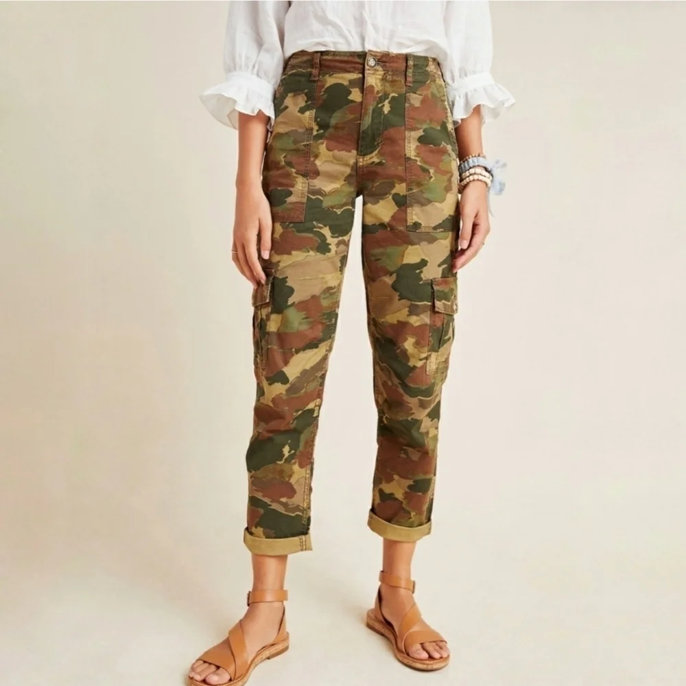 Anthropolgie Size 28 Camouflage Cargo Pants
